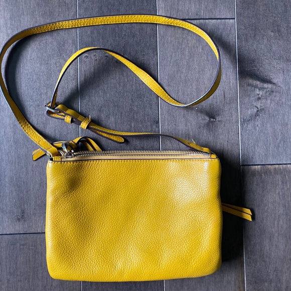 Vince Camuto Mustard Purse - Picture 2 of 3